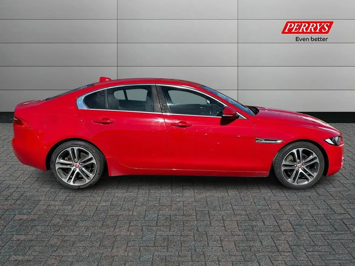 2018-jaguar-xe-20i-prestige-200ps-1999cc-big-2
