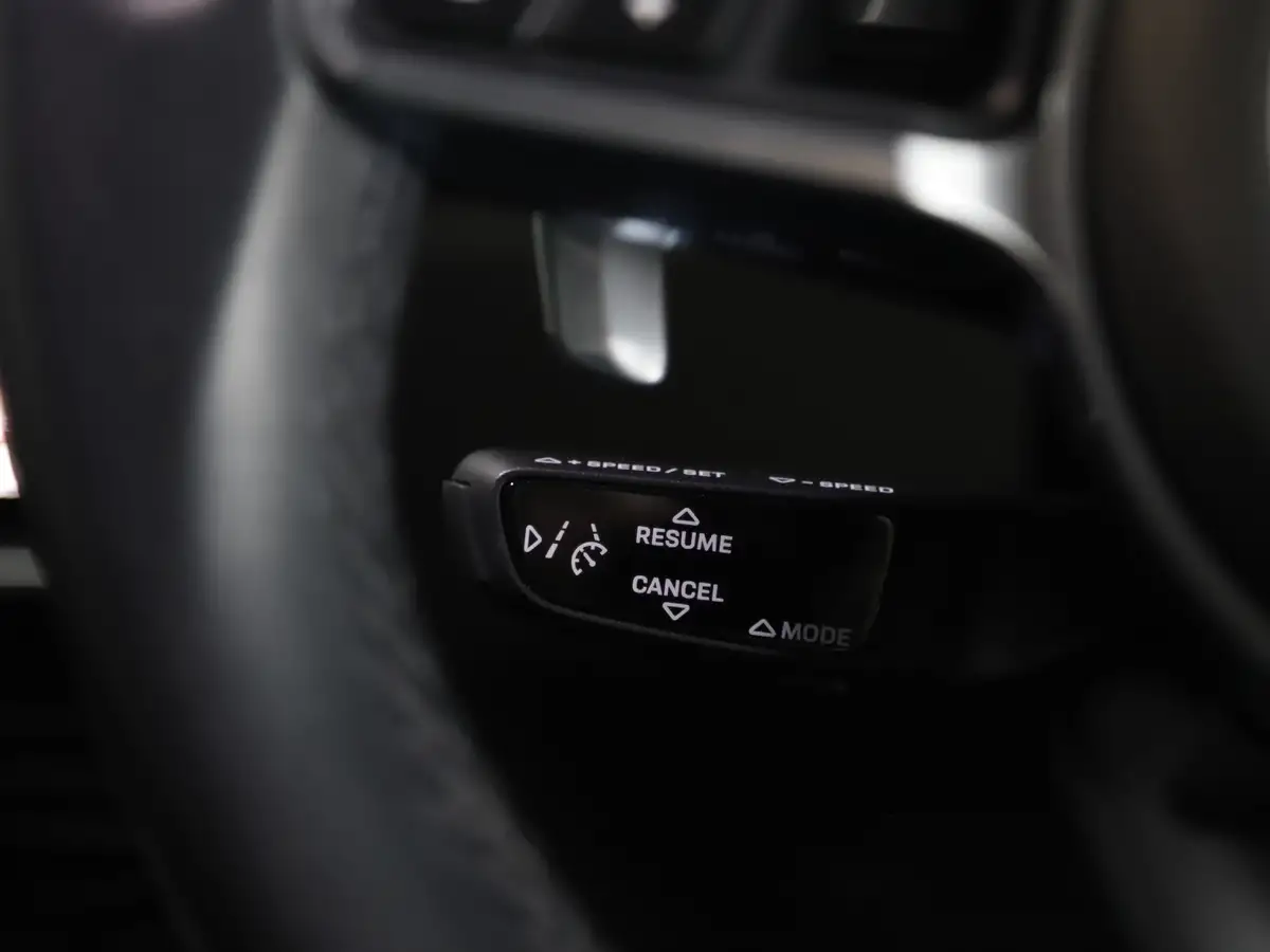 2022-porsche-cayenne-30-v6-platinum-edition-coupe-big-15