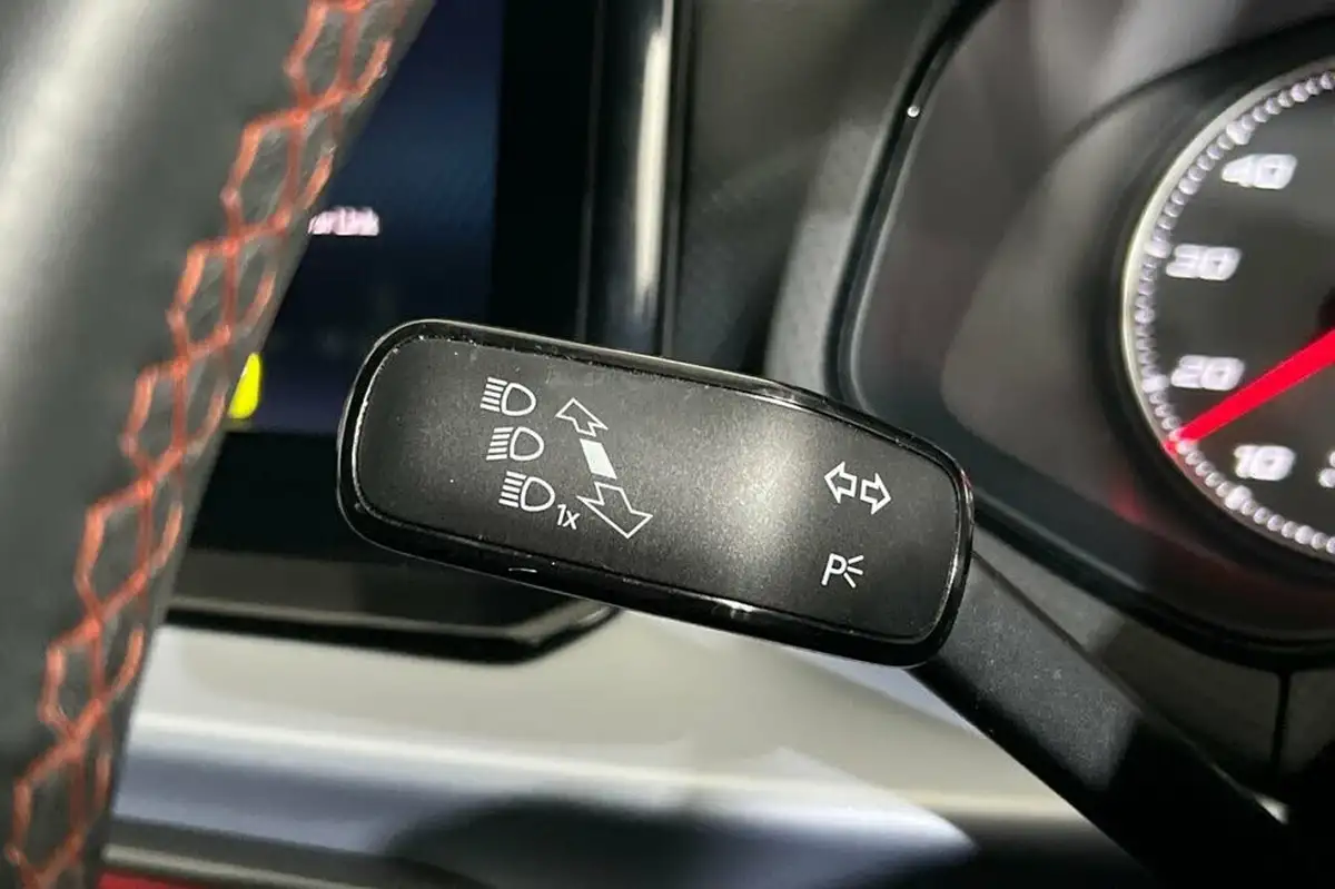2022-seat-arona-10-tsi-fr-big-21
