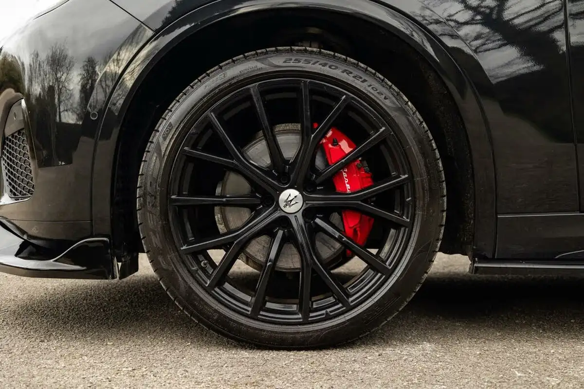 2023-maserati-grecale-20-modena-big-29