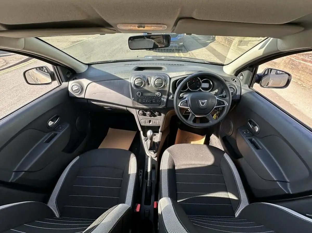 2019-dacia-sandero-stepway-09-tce-essential-big-1