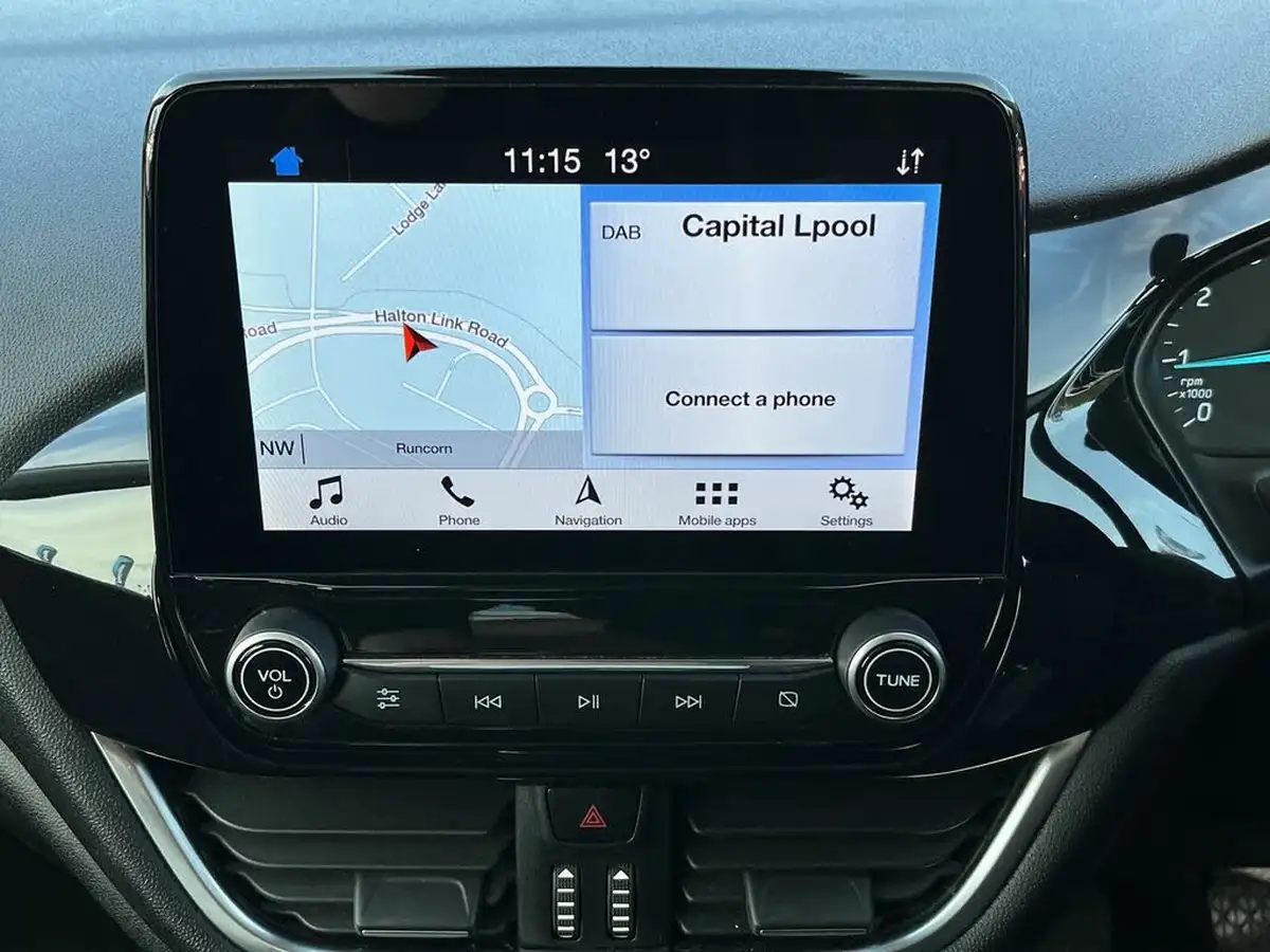 2019-ford-fiesta-11-ti-vct-zetec-5d-big-24