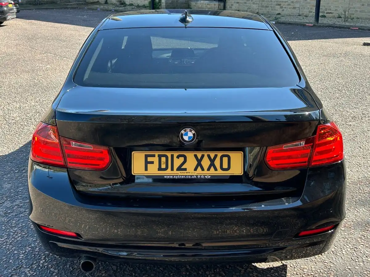 2012-bmw-3-series-20td-318d-sport-saloon-4d-big-7