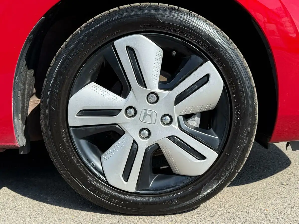 2020-honda-jazz-15-i-mmd-ex-big-21