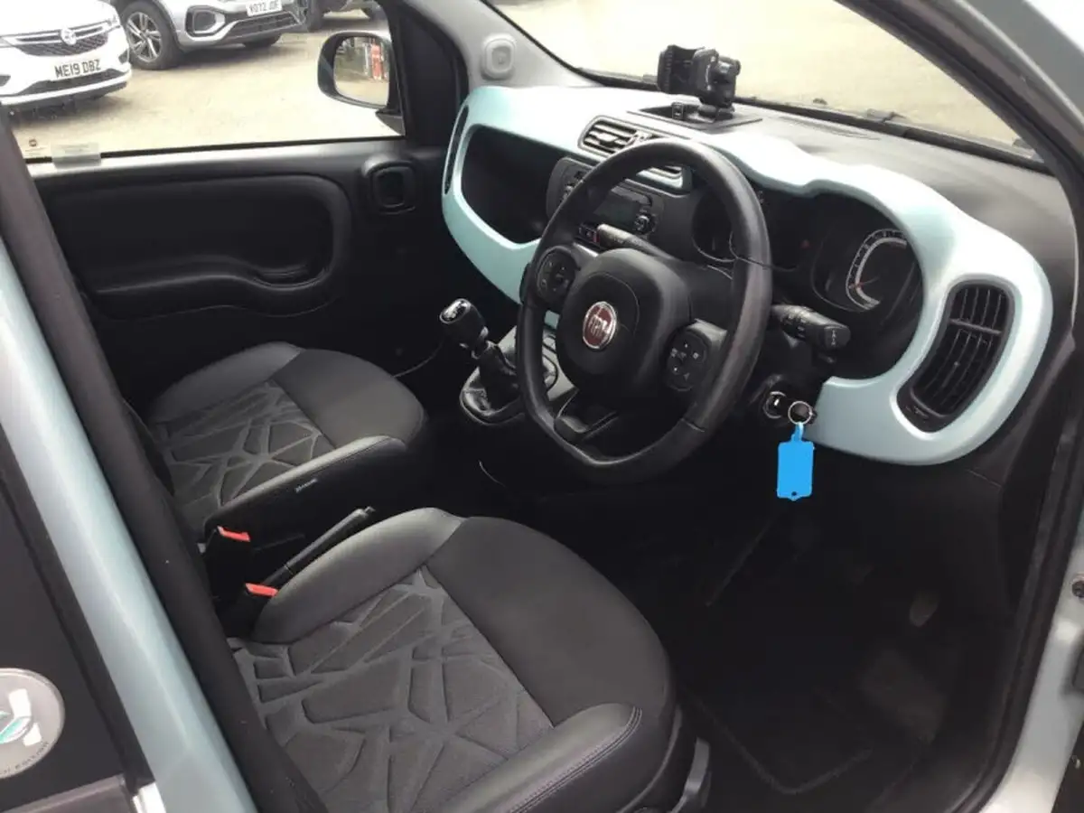 2020-fiat-panda-10-city-cross-big-8
