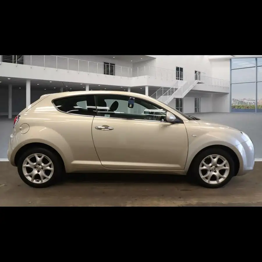 2009-alfa-romeo-mito-14-lusso-16v-big-2