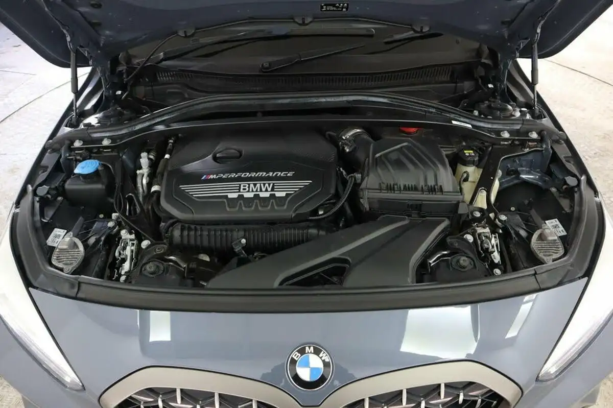2021-bmw-1-series-20-m135i-xdrive-big-24