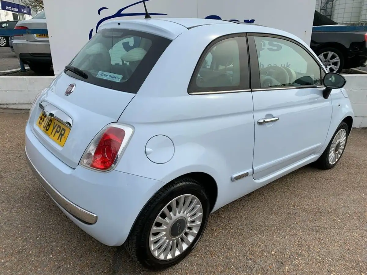 2008-fiat-500-14-lounge-big-3