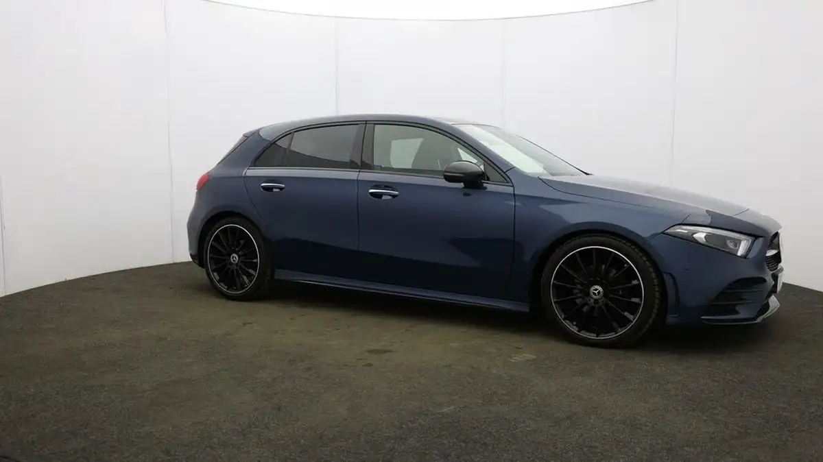 2022-mercedes-benz-a-class-13-a180-amg-line-premium-plus-night-edition-hatchback-5d-big-41