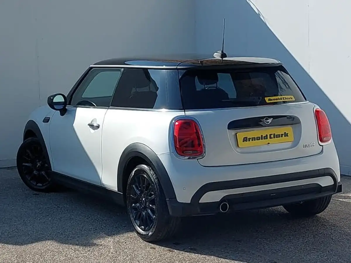 2024-mini-cooper-15-cooper-classic-premium-auto-hatchback-3d-auto-big-1