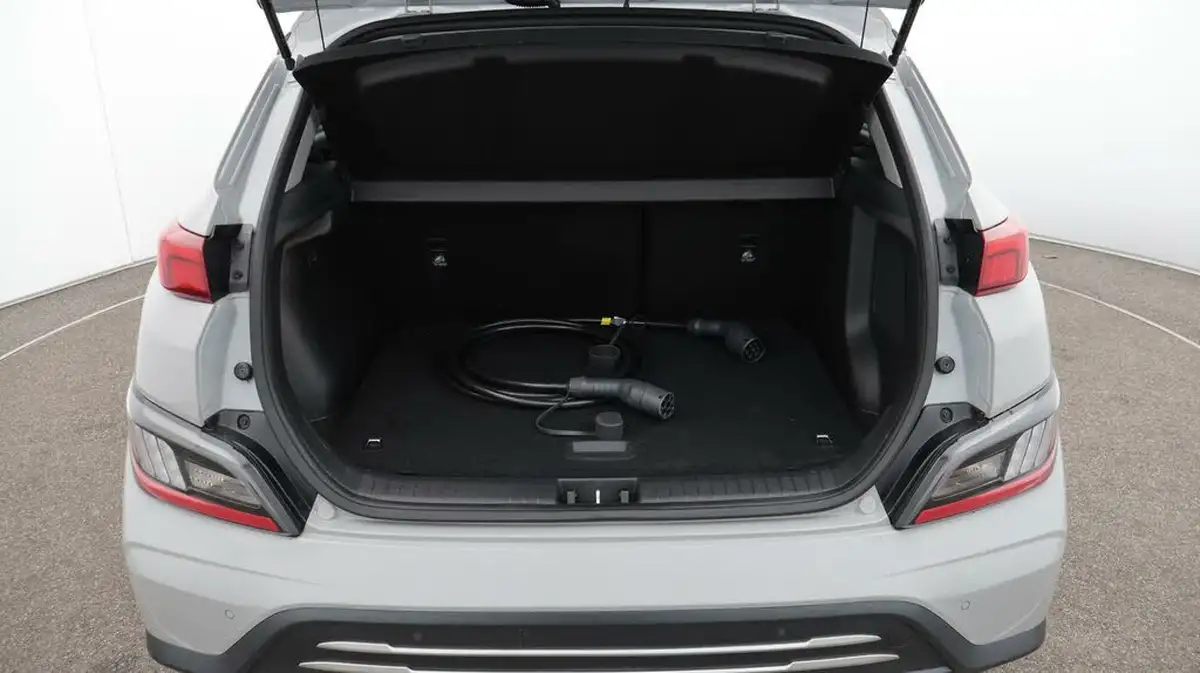 2022-hyundai-kona-e-premium-204ps-64kwh-7kw-obc-big-17