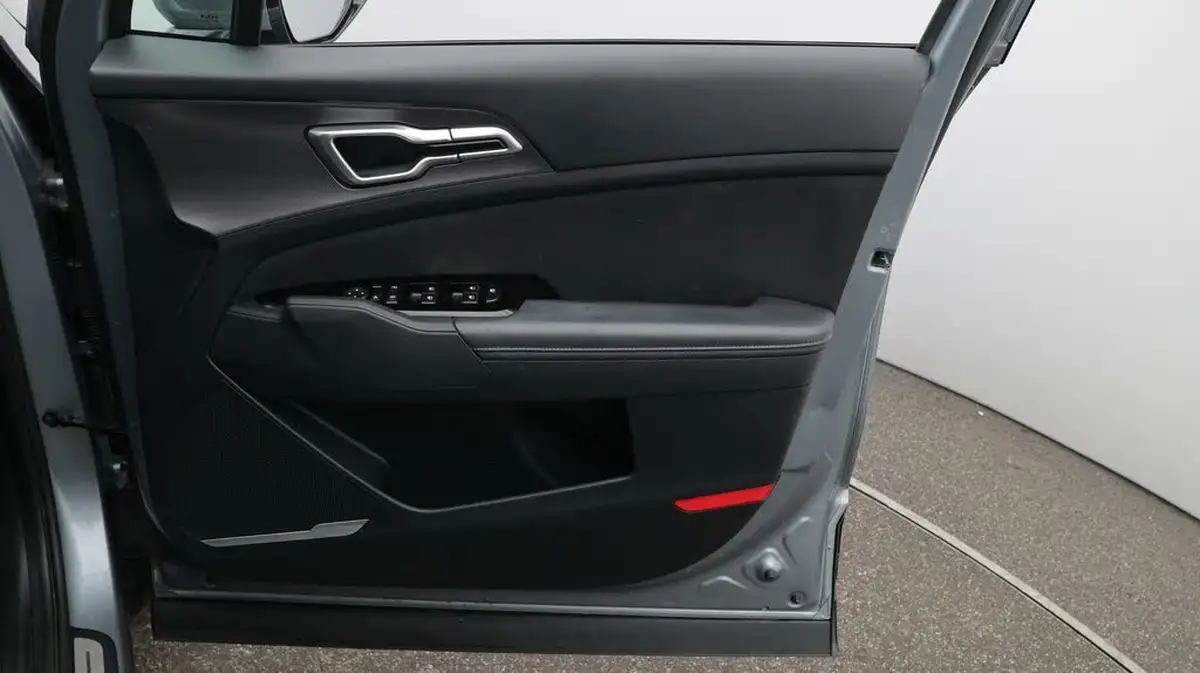 2022-kia-sportage-16-t-gdi-gt-line-226bhp-hev-1598cc-auto-big-15