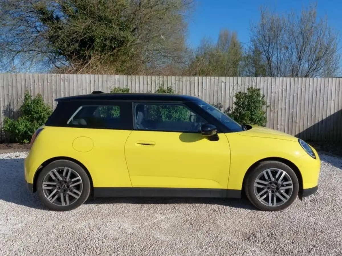 2024-mini-cooper-e-cooper-se-classic-level-2-big-2