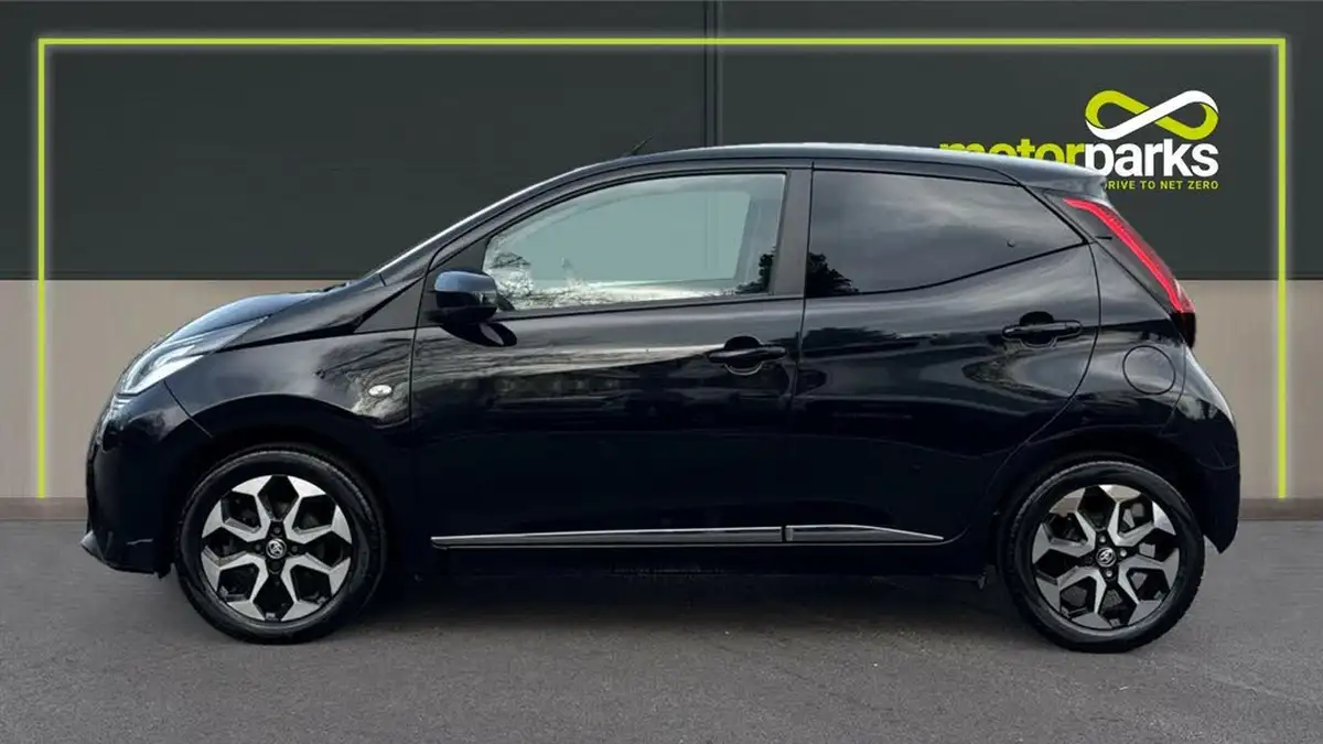 2018-toyota-aygo-10-vvt-i-x-plore-big-5
