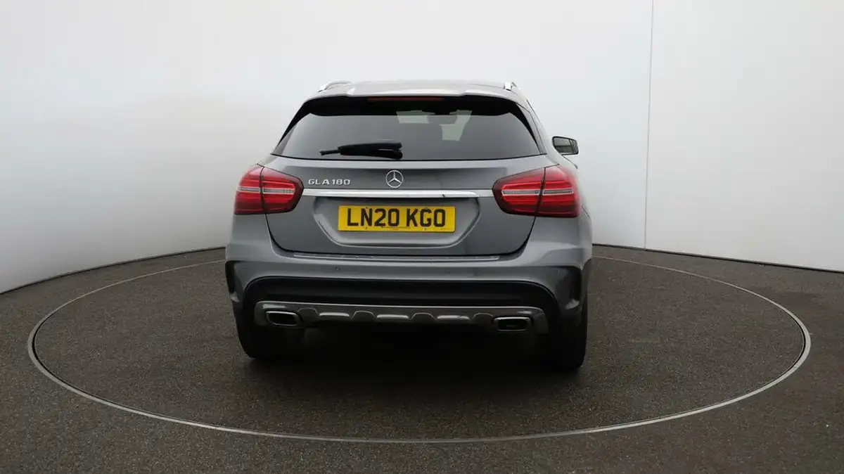 2020-mercedes-benz-gla-class-16-gla-180-amg-line-edition-7g-dct-big-46