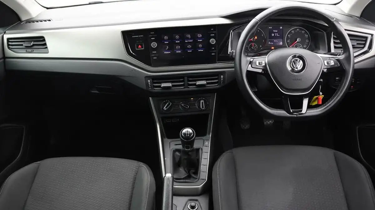 2018-volkswagen-polo-10-tsi-se-big-12