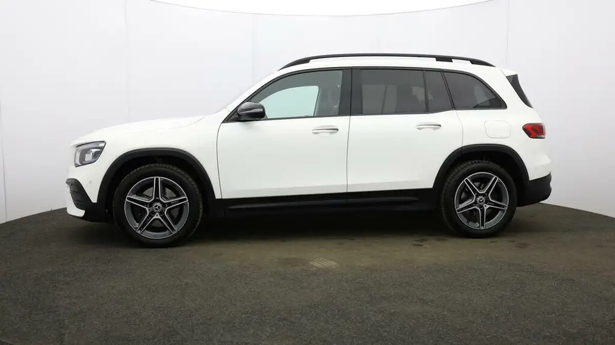 2020-mercedes-benz-glb-class-20d-glb220d-amg-line-premium-5-big-65