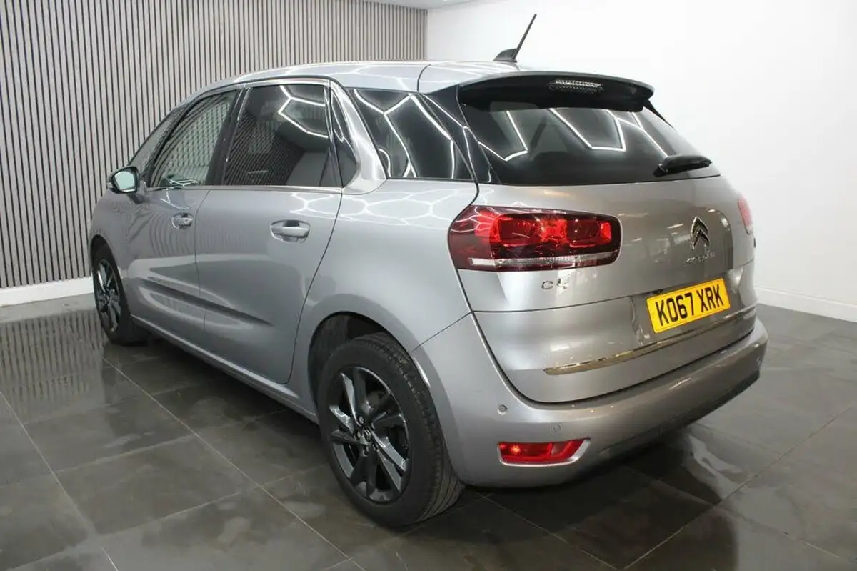 2018-citroen-c4-picasso-16bluehdi-flair-eat6-big-8