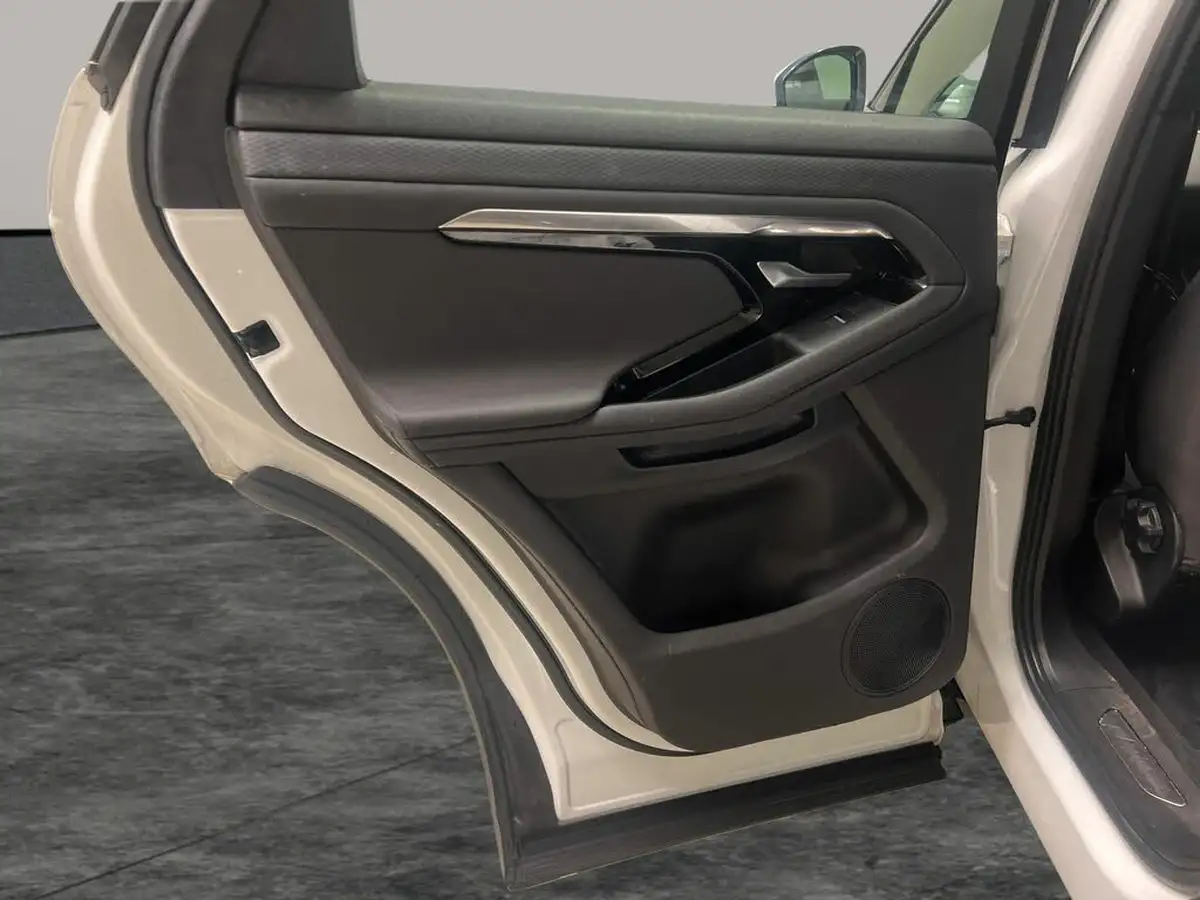 2020-land-rover-range-rover-evoque-20-d150-r-dynamic-big-28