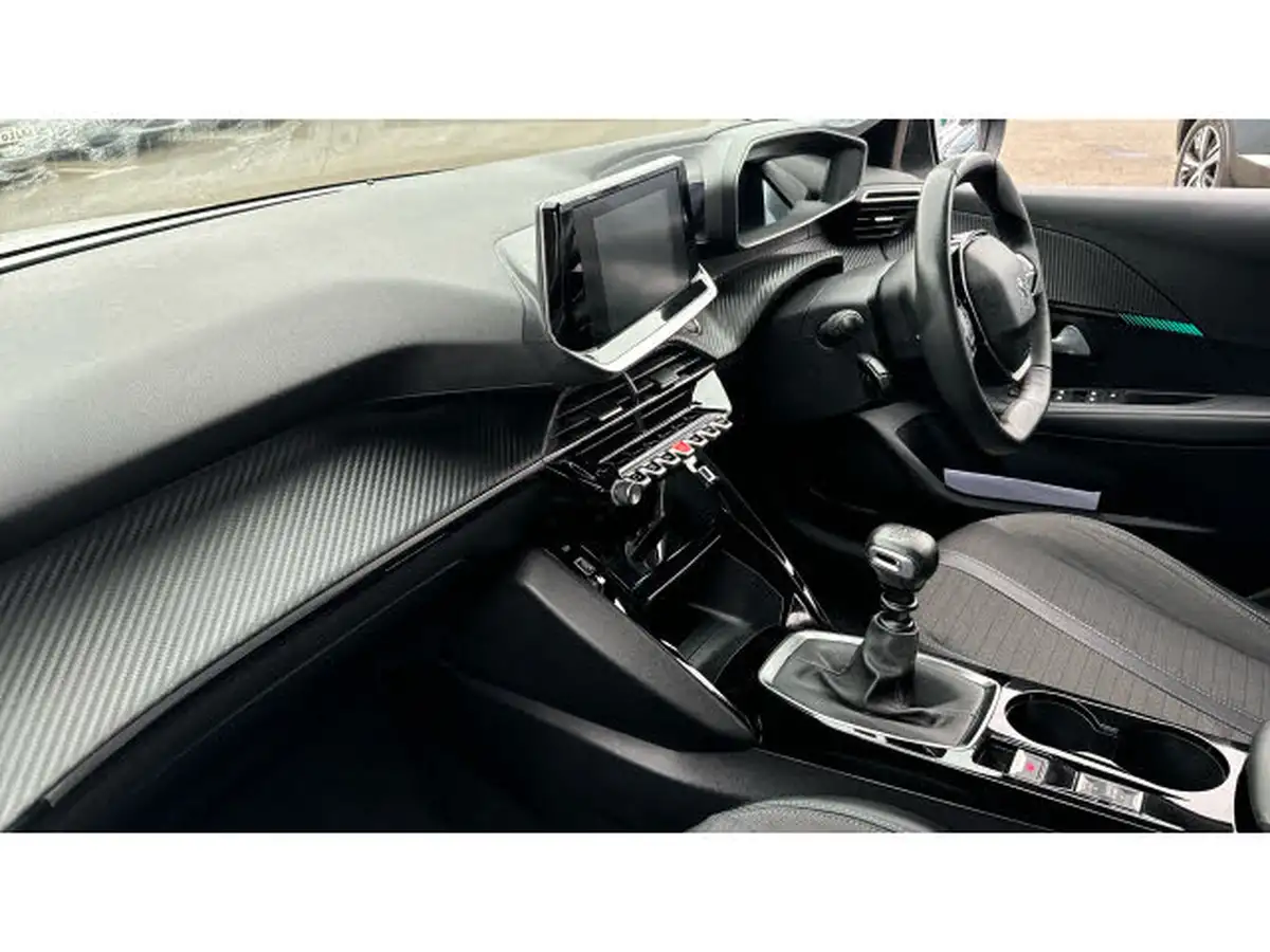 2022-peugeot-208-12-puretech-allure-premium-100bhp-big-8