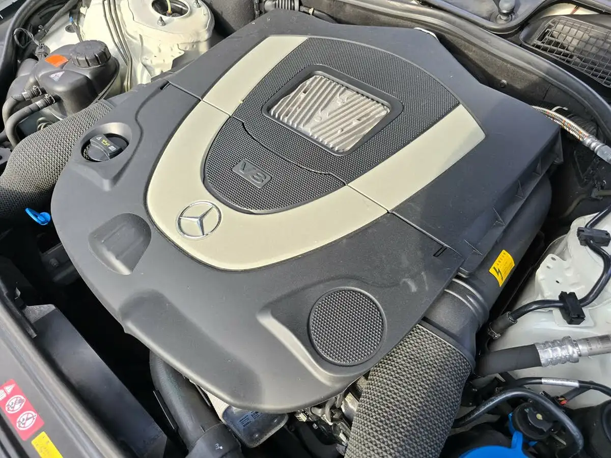 2011-mercedes-benz-s-class-55-s500-big-47