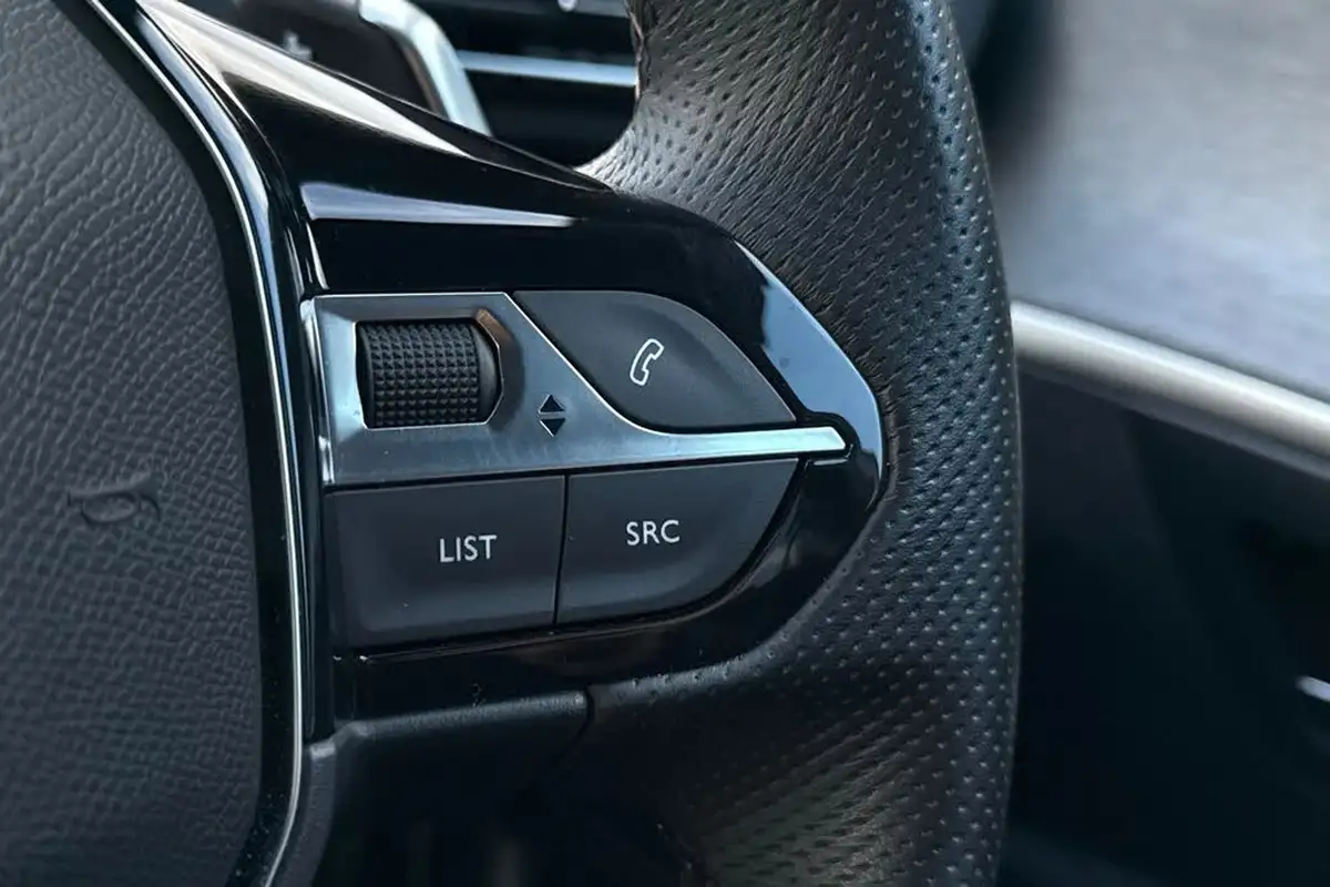 2020-peugeot-3008-suv-16-puretech-gt-300bhp-4x4-hybrid4-e-eat8-big-42