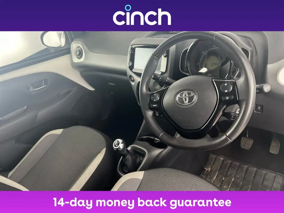 2021-toyota-aygo-10-vvt-i-x-play-tss-big-8