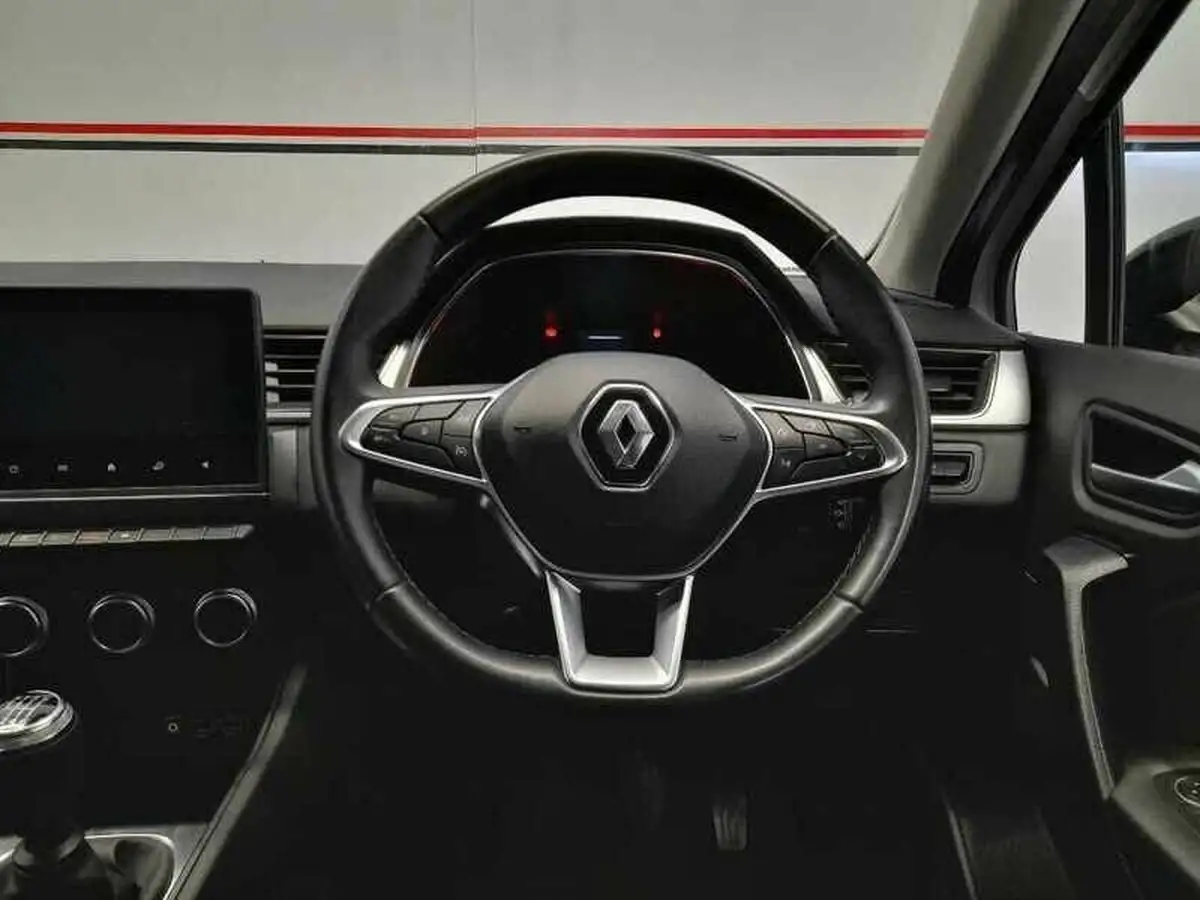 2020-renault-captur-15dci-iconic-95bhp-big-10