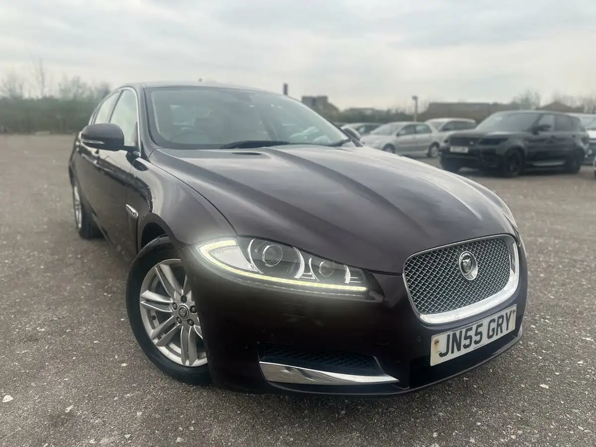 2012-jaguar-xf-22td-luxury-190ps-saloon-4d-auto-big-0