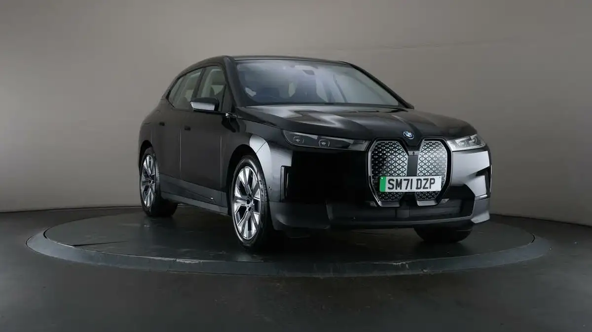 2022-bmw-ix-e-xdrive-40-sport-big-46