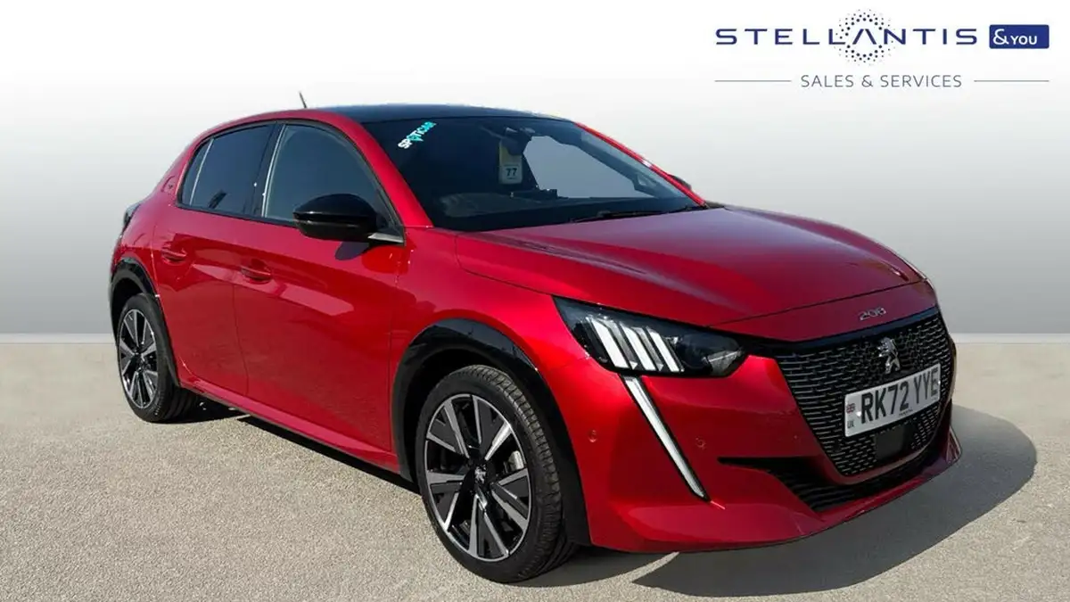 2022-peugeot-208-12-puretech-gt-100ps-big-0
