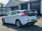 2016-volvo-v40-15-t2-inscription-small-4