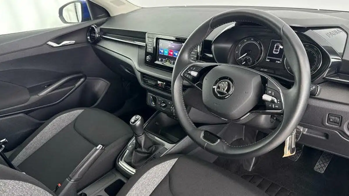 2022-skoda-fabia-10-tsi-se-comfort-95ps-big-5