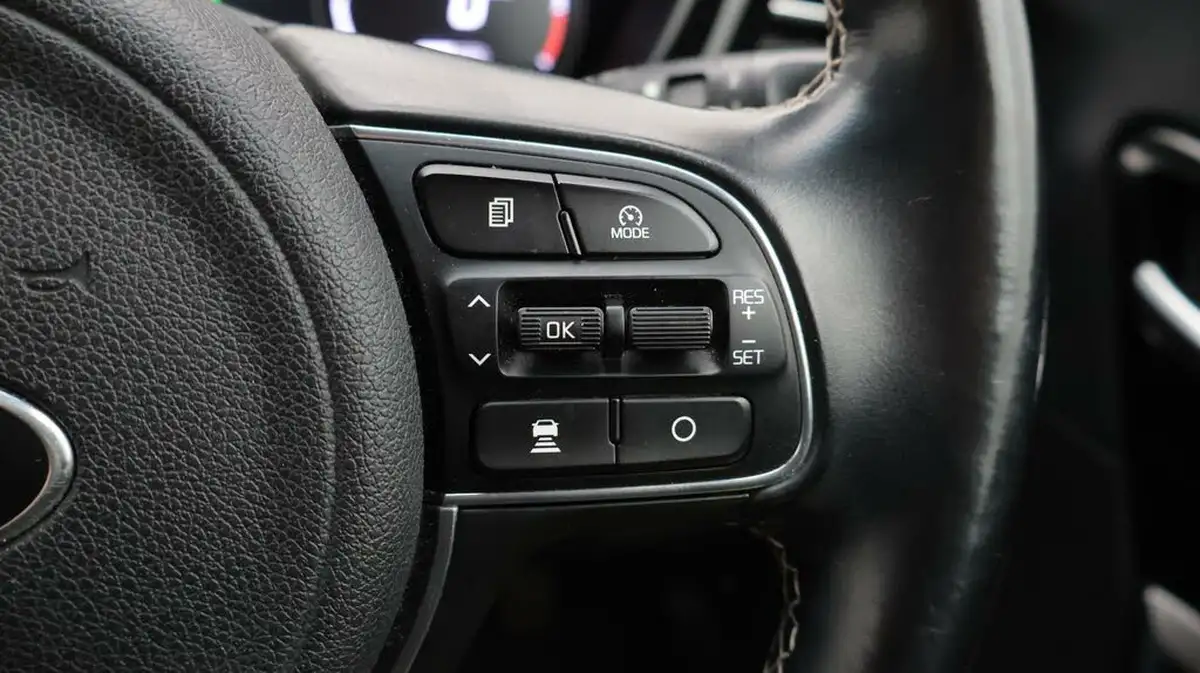 2020-kia-e-niro-ev-4-big-23
