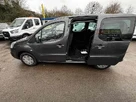 2017-peugeot-partner-small-17
