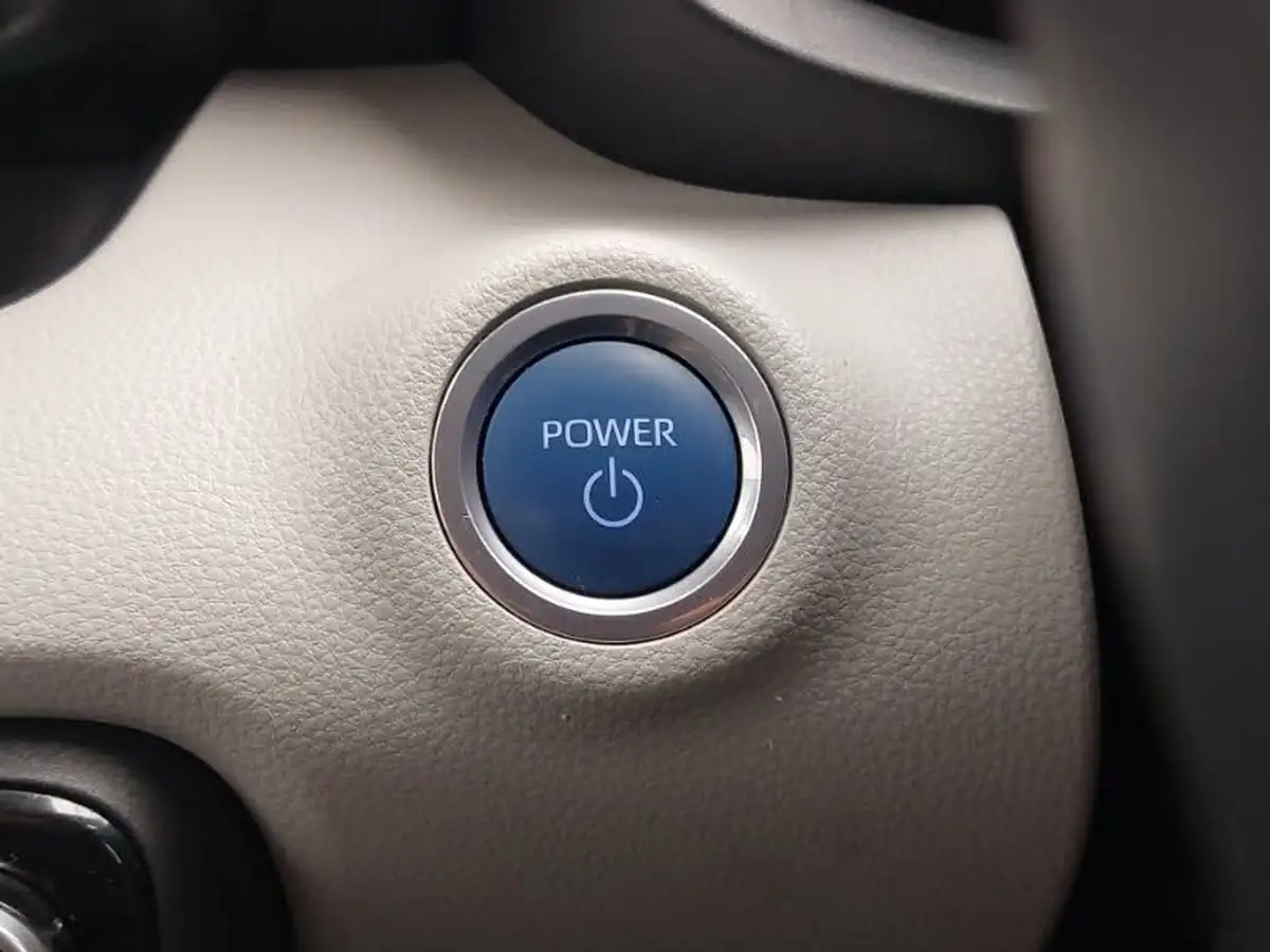 2021-toyota-yaris-15-vvt-i-excel-big-15