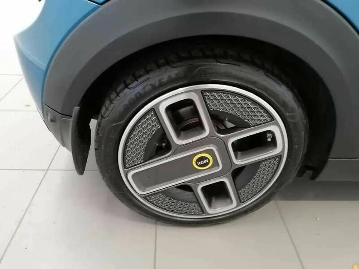 2021-mini-cooper-e-cooper-s-collection-edition-big-3