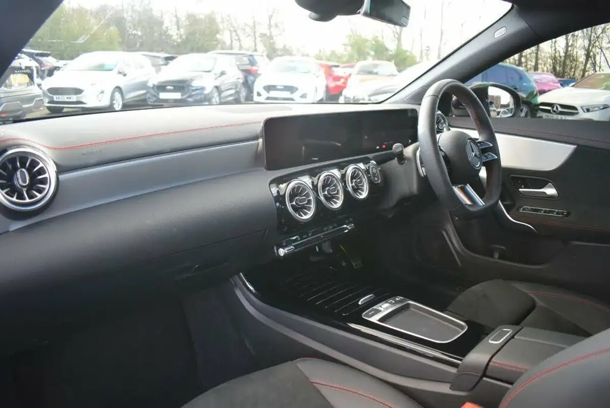 2023-mercedes-benz-cla-13-cla-200-amg-line-executive-coupe-4d-big-10