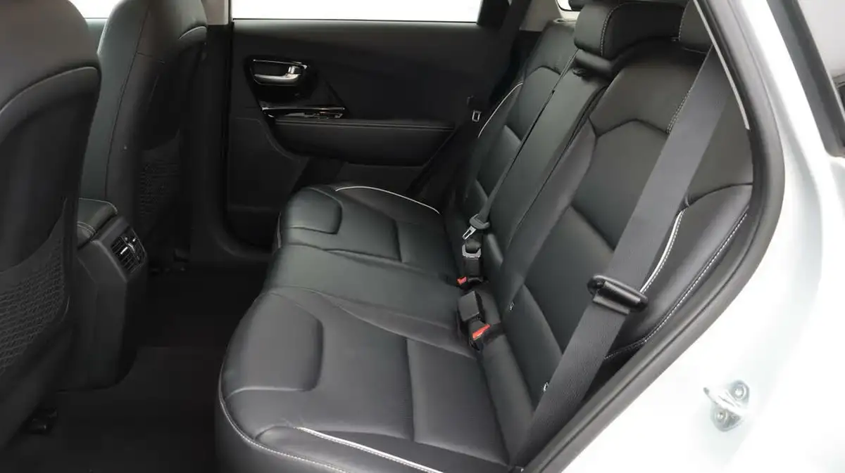 2020-kia-e-niro-ev-4-big-16