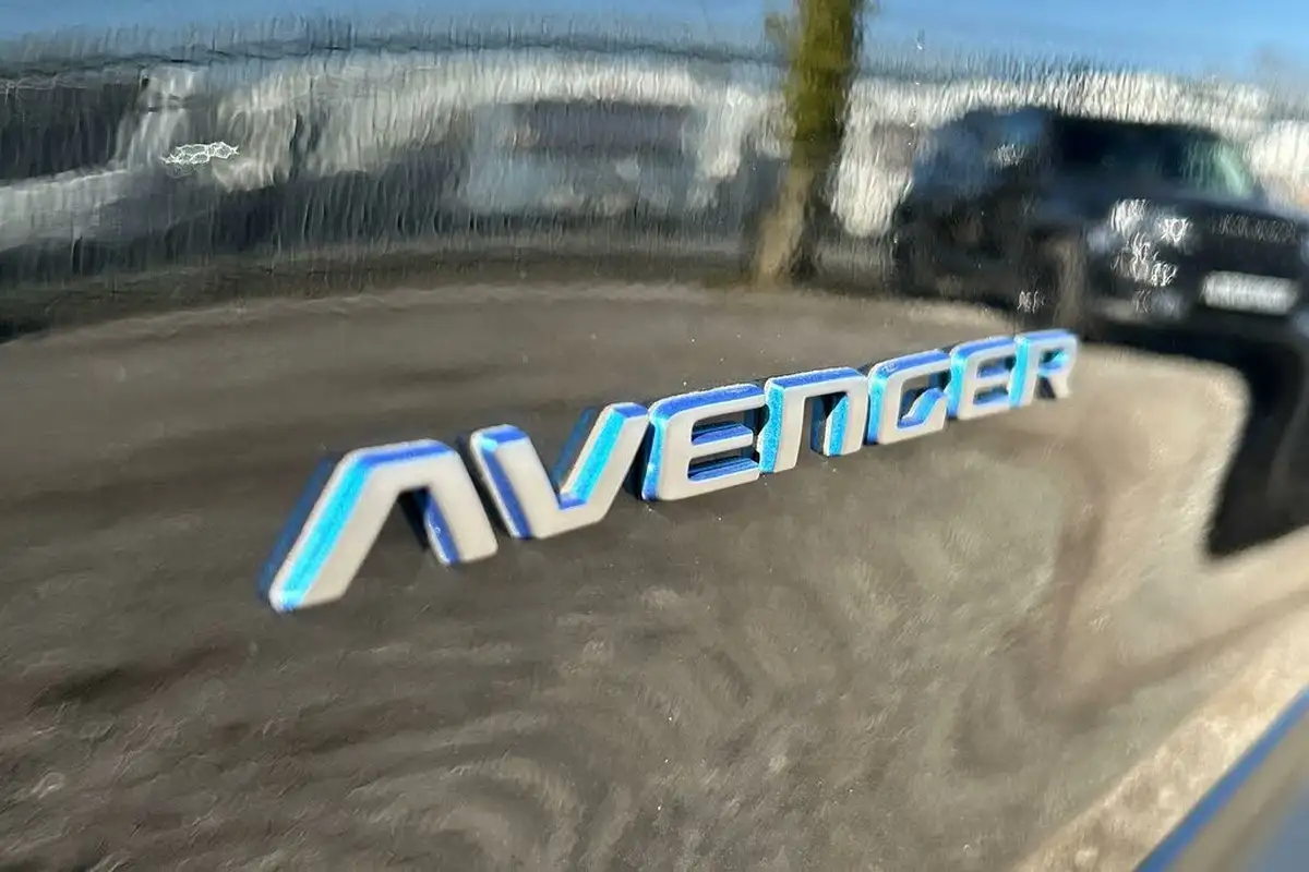 2023-jeep-avenger-big-25