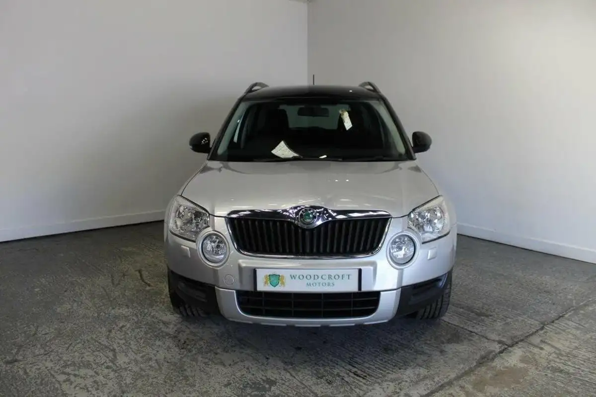 2013-skoda-yeti-20td-adventure-110bhp-big-8