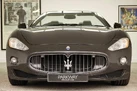 2010-maserati-grancabrio-47-small-14