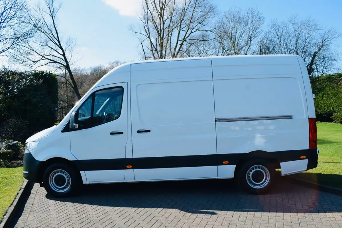2019-mercedes-benz-sprinter-21cdi-316-l2h1-163pseu6b-panel-van-rwd-eco-gear-360-big-1