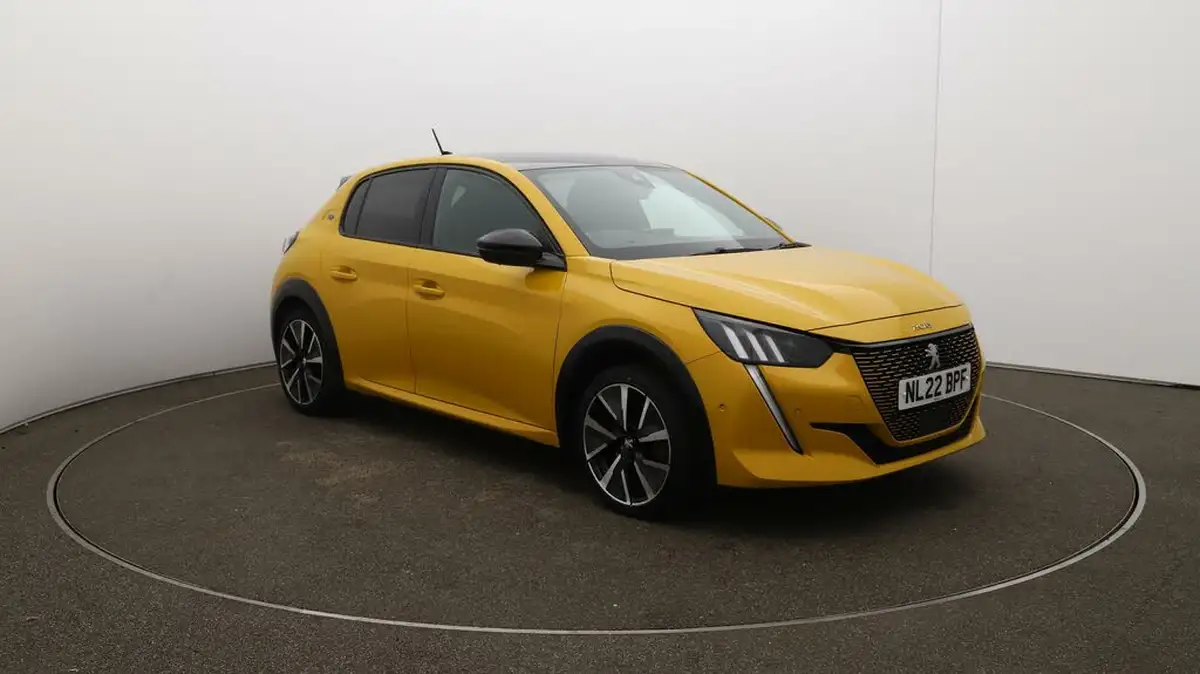 2022-peugeot-208-e-gt-premium-big-38