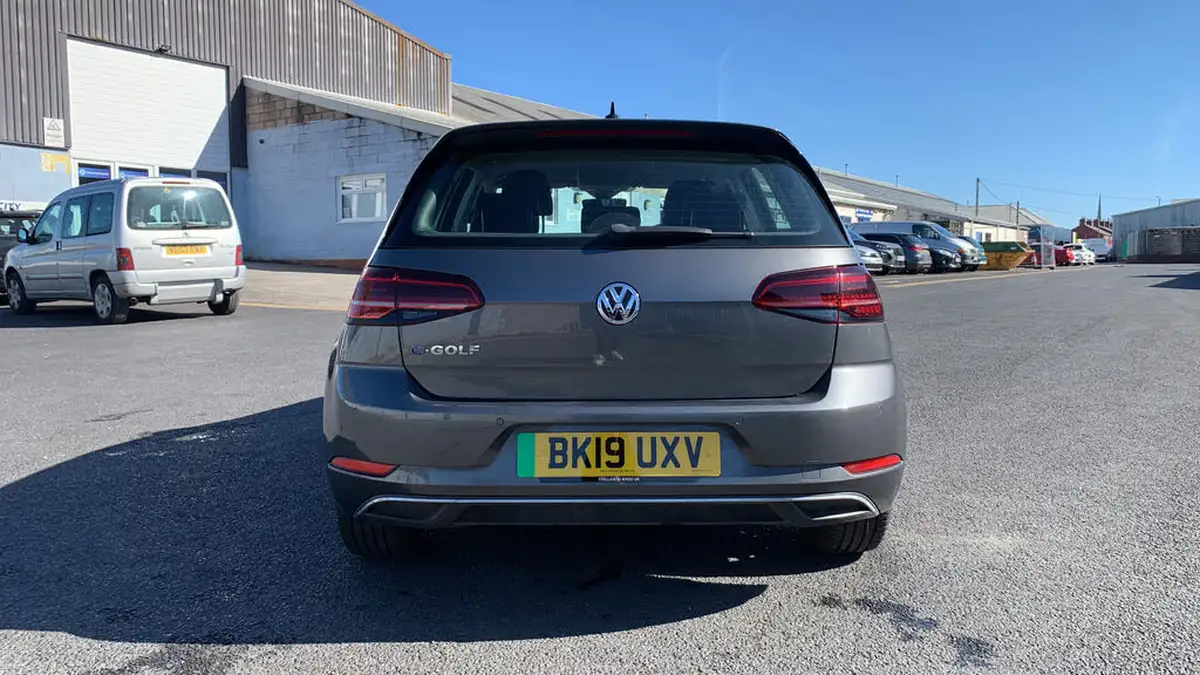 2019-volkswagen-golf-e-e-golf-big-8