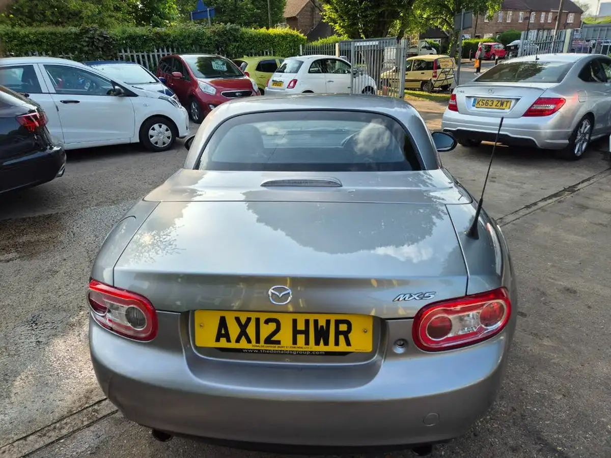 2012-mazda-mx-5-18-roadster-se-126ps-big-29