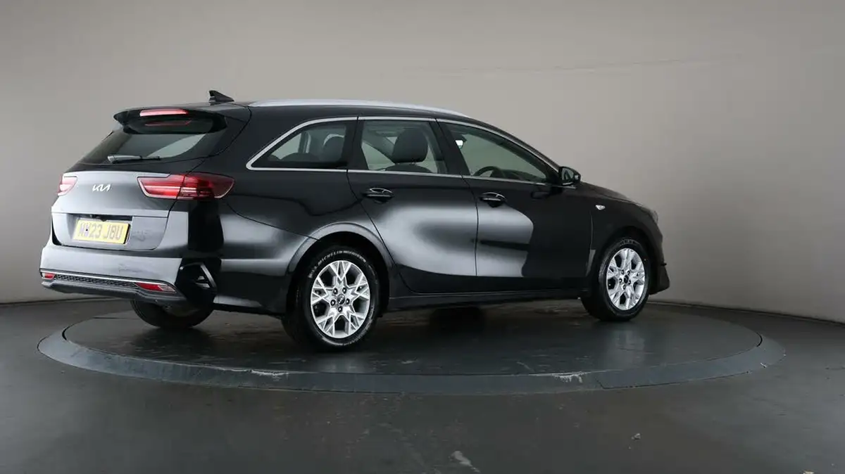 2023-kia-ceed-15-t-gdi-2-158bhp-sportswagon-big-7
