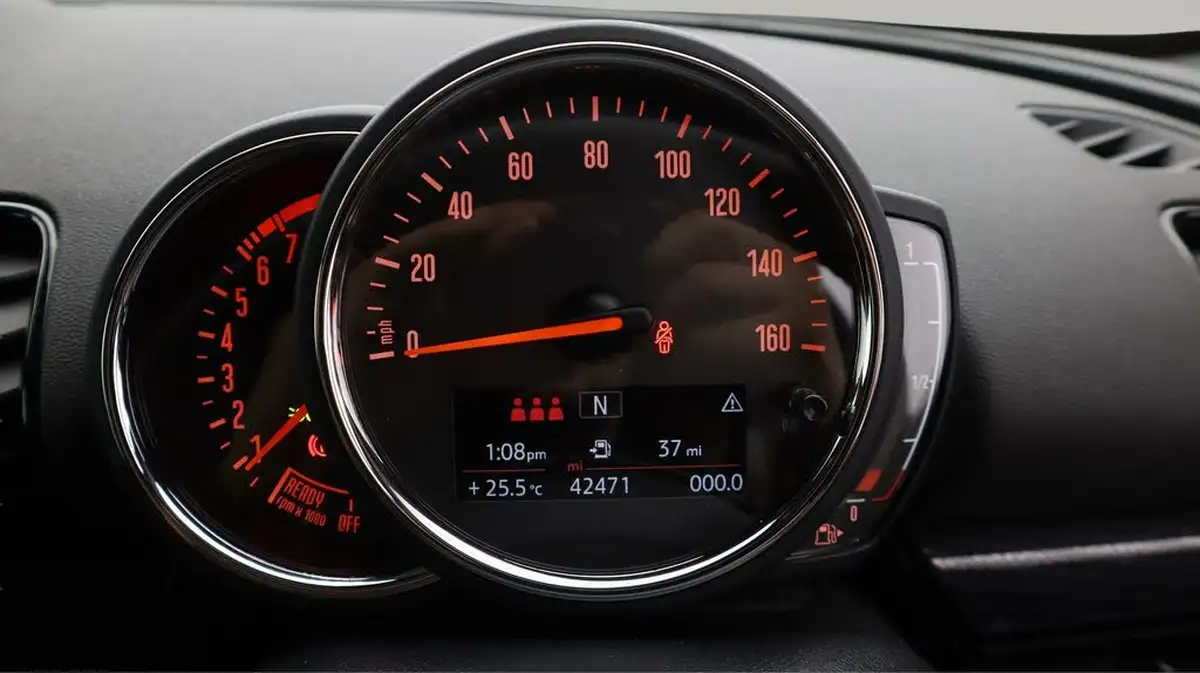 2019-mini-clubman-20-cooper-s-sport-comfort-big-10