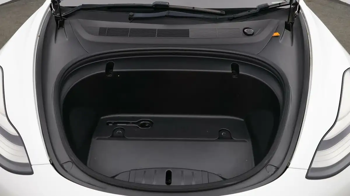 2020-tesla-model-3-e-standard-plus-big-18