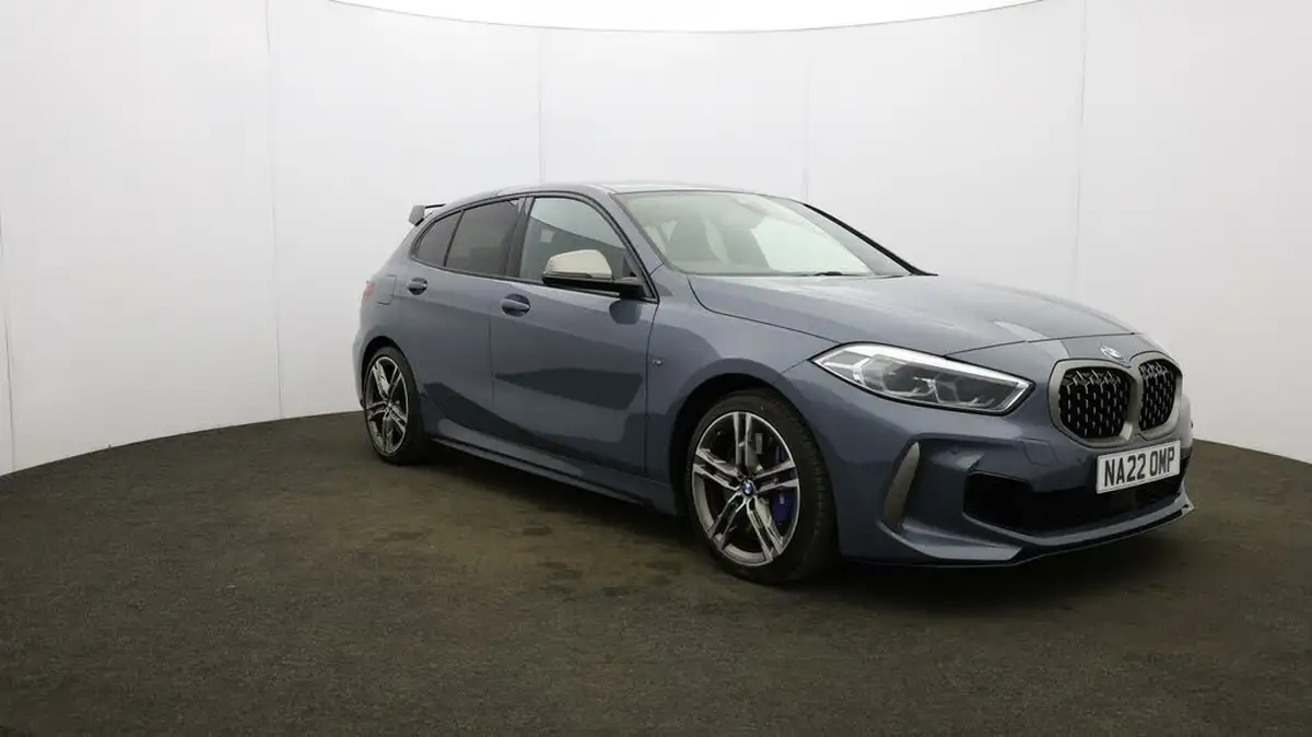 2022-bmw-1-series-20-m135i-xdrive-big-38